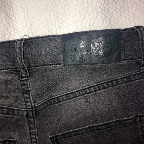 Short Skin black shade shorts - Picture 3 of 4